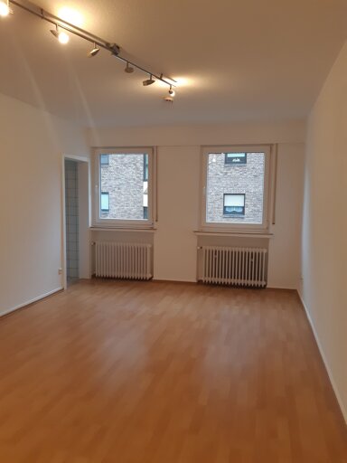 Wohnung zur Miete 360 € 1 Zimmer 30 m² EG frei ab 01.06.2025 Weierstr. 1 Siegburg Siegburg 53721