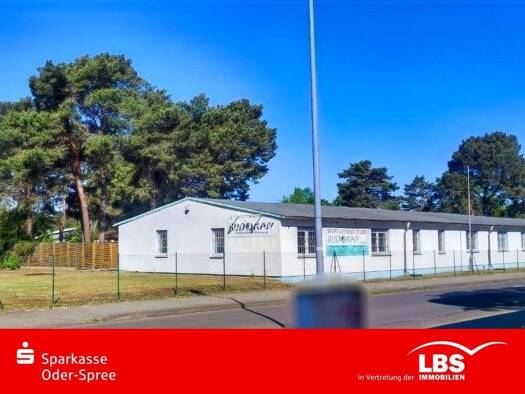 Sonstiges zum Kauf als Kapitalanlage geeignet 274.000 € 550 m² 2.163 m² Grundstück Eisenhüttenstadt 15890