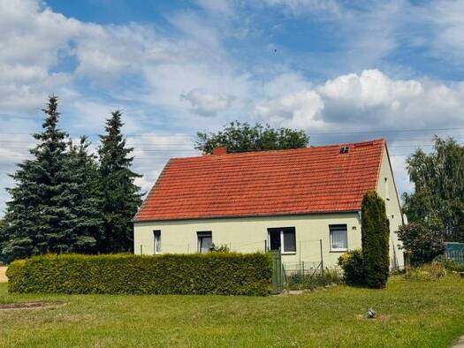 Bauernhaus zum Kauf 149.000 € 7 Zimmer 120 m² 4.999 m² Grundstück frei ab sofort Sophienthal Letschin 15324