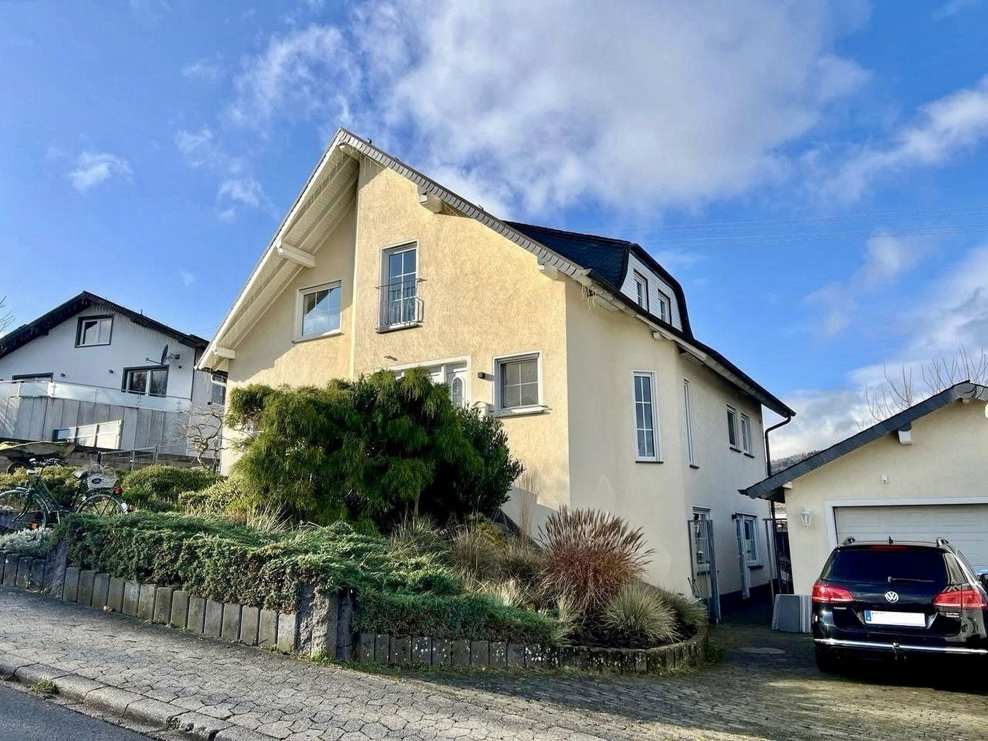 Einfamilienhaus zum Kauf provisionsfrei 549.000 € 5 Zimmer 198 m²<br/>Wohnfläche 902 m²<br/>Grundstück Ettringen 56729