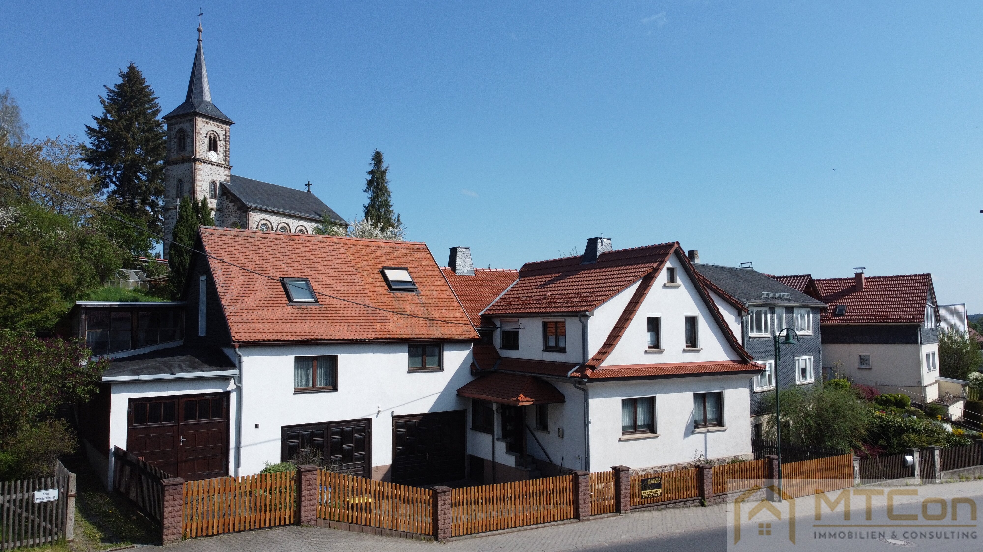 Einfamilienhaus zum Kauf 235.000 € 14 Zimmer 215 m²<br/>Wohnfläche 1.039 m²<br/>Grundstück Pennewitzer Hauptstraße 2 Ilmenau 98694