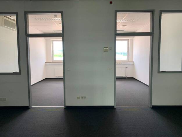 Bürofläche zur Miete provisionsfrei 3.293 € 313 m² Bürofläche Röntgenstraße Bergen-Enkheim Frankfurt am Main 60388