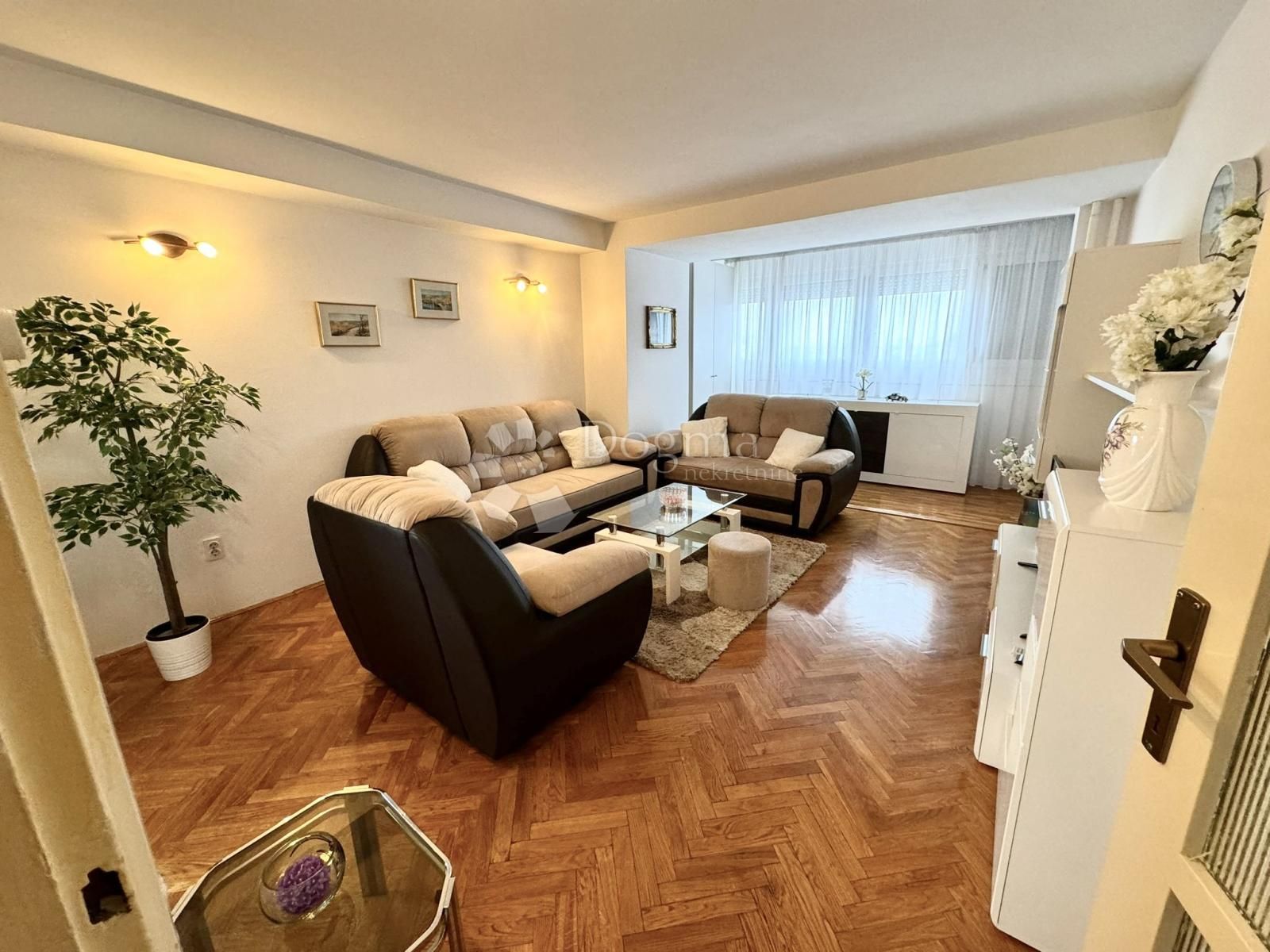 Wohnung zum Kauf 175.000 € 2 Zimmer 56 m²<br/>Wohnfläche 7.<br/>Geschoss Tresnjevka - north 10000