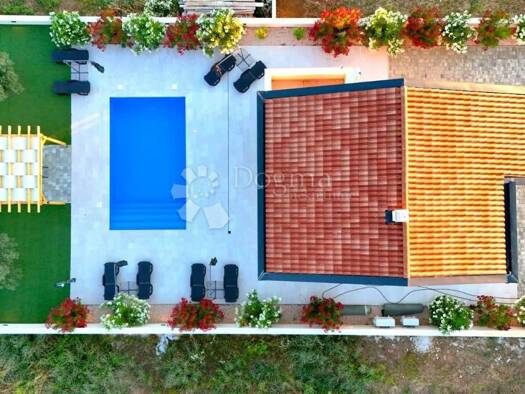 Haus zum Kauf 550.000 € 8 Zimmer 146 m² Murvica, Policnik Policnik