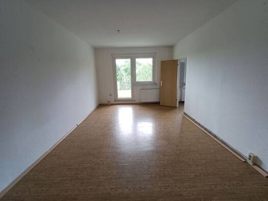 Wohnung zur Miete 341 € 3 Zimmer 62 m² EG frei ab sofort Erich-Weinert-Straße 31 Bad Lausick 04651