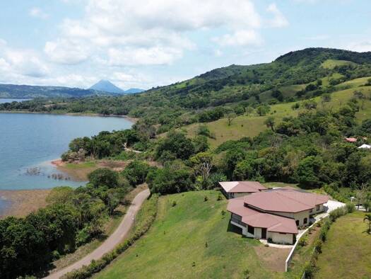 Einfamilienhaus zum Kauf 1.298.008 € 3 Zimmer 659,6 m² Villa Aurea Lago Arenal 50803