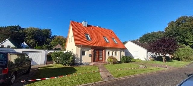 Haus zur Miete 2.100 € 5 Zimmer 165 m²<br/>Wohnfläche 760 m²<br/>Grundstück ab sofort<br/>Verfügbarkeit Wahlbezirk 1 Bad Schwartau 23611