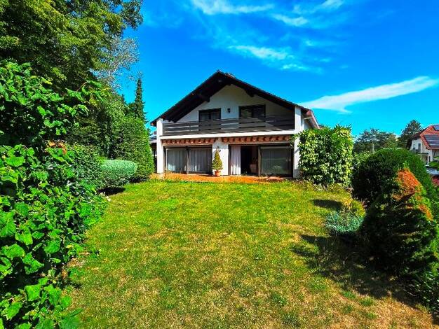 Einfamilienhaus zum Kauf 635.000 € 7 Zimmer 230 m² 757 m² Grundstück frei ab 01.08.2025 Großauheim Hanau 63457