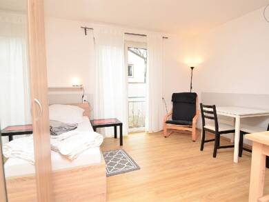 Wohnung zur Miete Wohnen auf Zeit 660 € 1 Zimmer 20 m² frei ab 01.08.2025 Göggingen Augsburg 86199