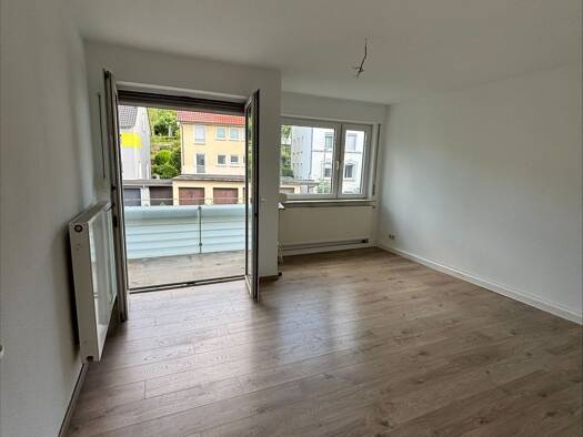 Wohnung zur Miete 1.150 € 3 Zimmer 64 m² Geschoss 2/5 frei ab sofort Ost Stuttgart 70186