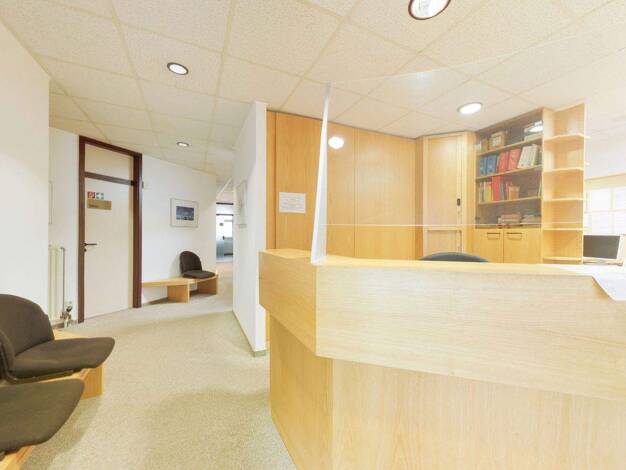 Praxis zum Kauf 249.000 € 8 Zimmer 150 m² Bürofläche Hünfeld 36088