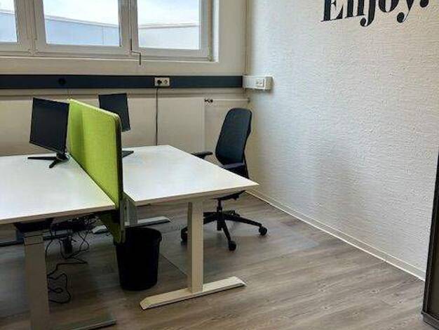 Bürofläche zur Miete provisionsfrei 499 € 30 m² Bürofläche Hundsschleestraße In Laisen Reutlingen 72766