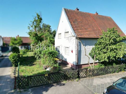Doppelhaushälfte zum Kauf 285.000 € 4 Zimmer 87,2 m² 477 m² Grundstück frei ab 01.11.2026 Rheinau Mannheim 68219