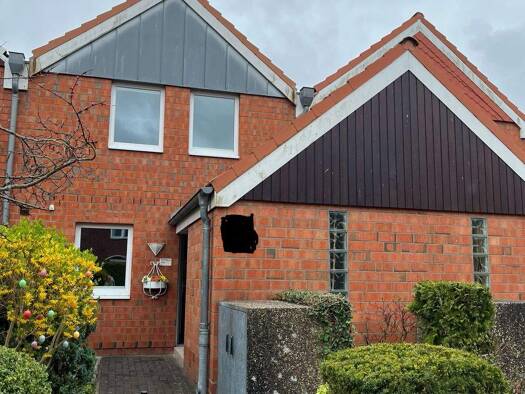 Reihenmittelhaus zum Kauf provisionsfrei 379.000 € 5 Zimmer 103,5 m² 192 m² Grundstück Bad Schwartau 23611