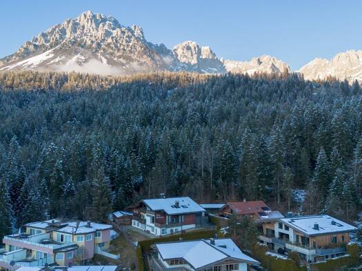 Haus zum Kauf 24 Zimmer 400 m² 1.209 m² Grundstück frei ab sofort Ellmau 6352