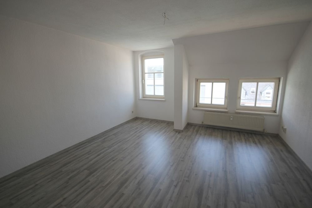 Wohnung zur Miete 240 € 2 Zimmer 52 m²<br/>Wohnfläche 3.<br/>Geschoss ab sofort<br/>Verfügbarkeit Theaterstraße 4 Döbeln Döbeln 04720