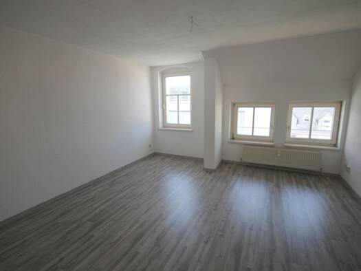 Wohnung zur Miete 240 € 2 Zimmer 52 m² 3. Geschoss frei ab sofort Theaterstraße 4 Döbeln 04720