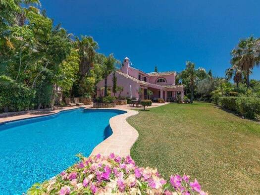 Einfamilienhaus zum Kauf 5.250.000 € 555 m² 2.143 m² Grundstück Benahavís 29679