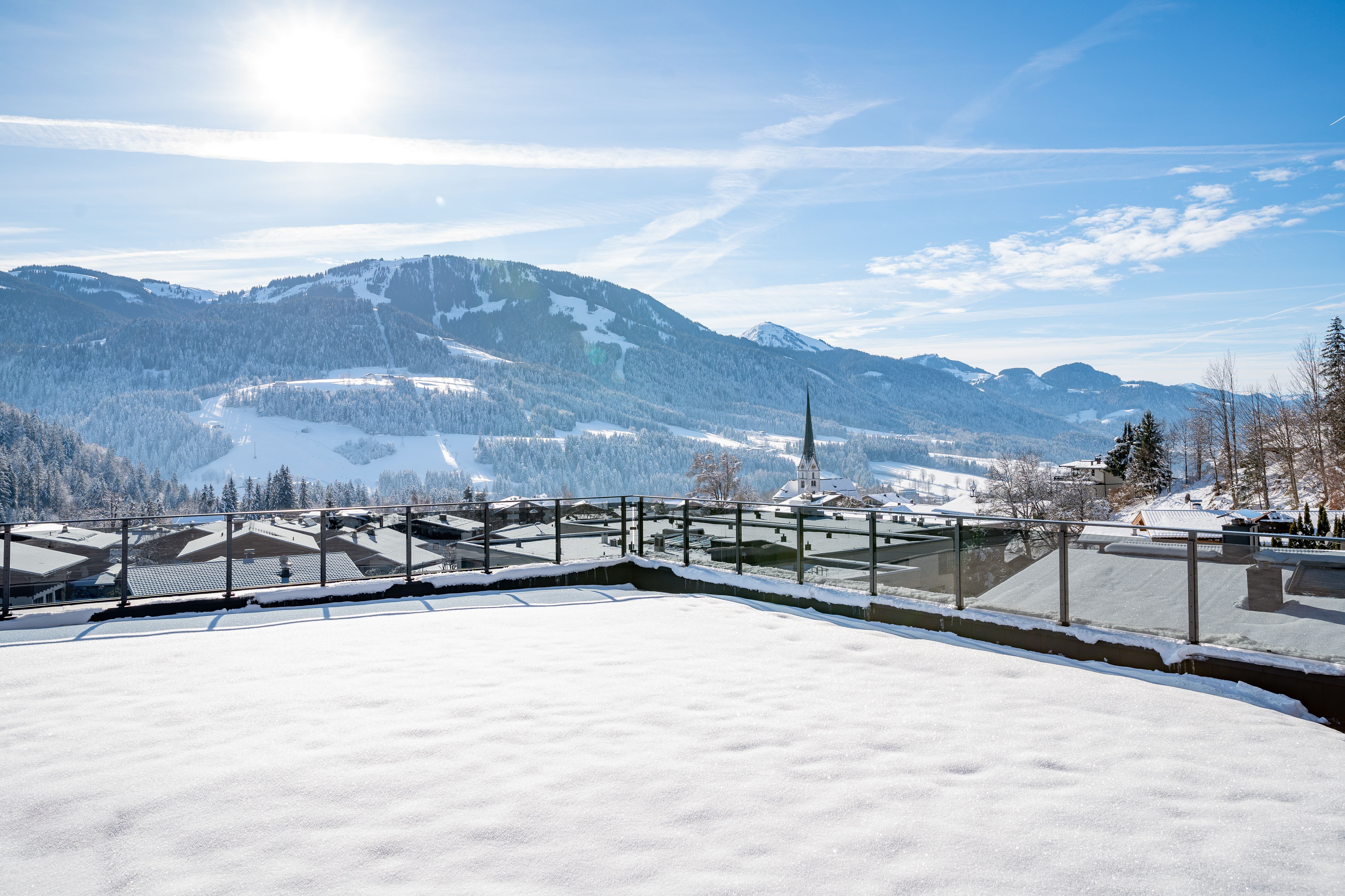 Mehrfamilienhaus zum Kauf provisionsfrei 12 Zimmer 670 m²<br/>Wohnfläche 1.200 m²<br/>Grundstück ab sofort<br/>Verfügbarkeit Oberfeld Scheffau am Wilden Kaiser 6351