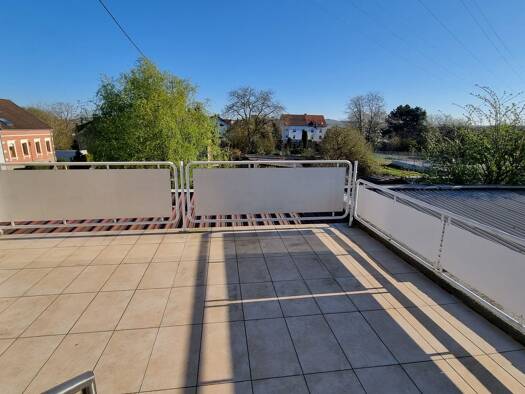 Terrassenwohnung zum Kauf 235.000 € 6 Zimmer 163 m² 1. Geschoss Klarenthal West 66127