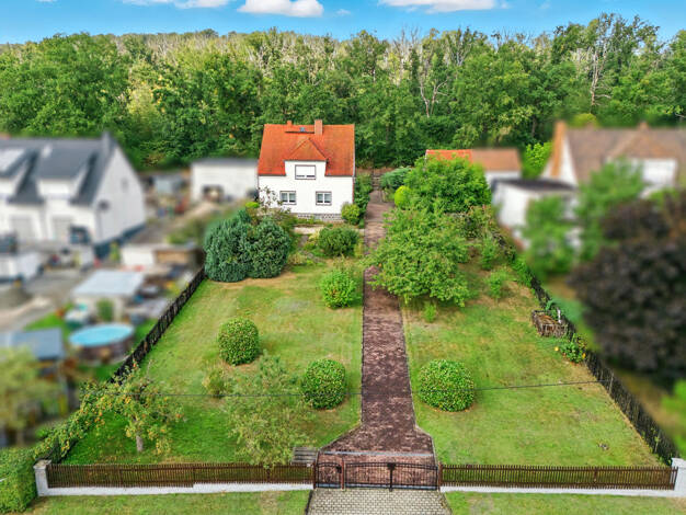 Einfamilienhaus zum Kauf 180.000 € 7 Zimmer 136 m² 1.259 m² Grundstück Hohburg 04808