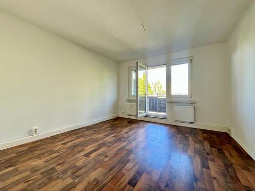Wohnung zur Miete 300 € 3 Zimmer 57,1 m² 3. Geschoss Am Stadtpark 10 Helbersdorf Chemnitz 09120