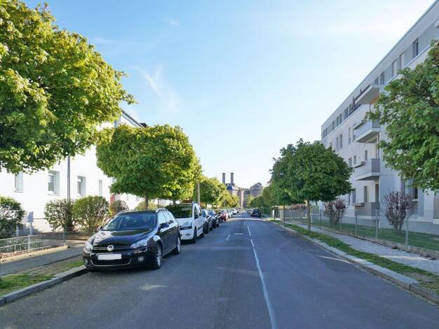 Wohnung zur Miete 396 € 2 Zimmer 50 m² 1. Geschoss Dieselstraße 12 Leuben Dresden 01257