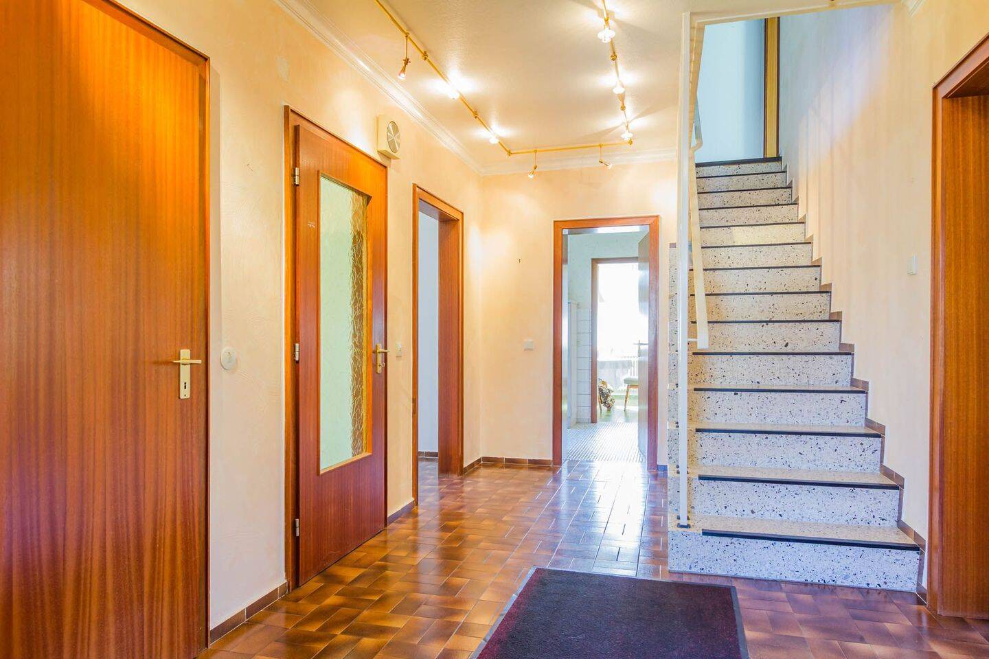 Einfamilienhaus zum Kauf - Widok 5