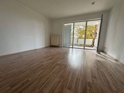 Wohnung zur Miete 450 € 3 Zimmer 74,9 m² 1. Geschoss frei ab sofort Hinrich-Wichern-Straße 3e Hohenstein-Ernstthal 09337