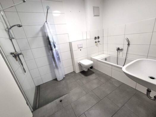 Wohnung zur Miete 995 € 2 Zimmer 83,6 m² 2. Geschoss Heinrich-Nuttebaum-Str. 8 Hemer 58675