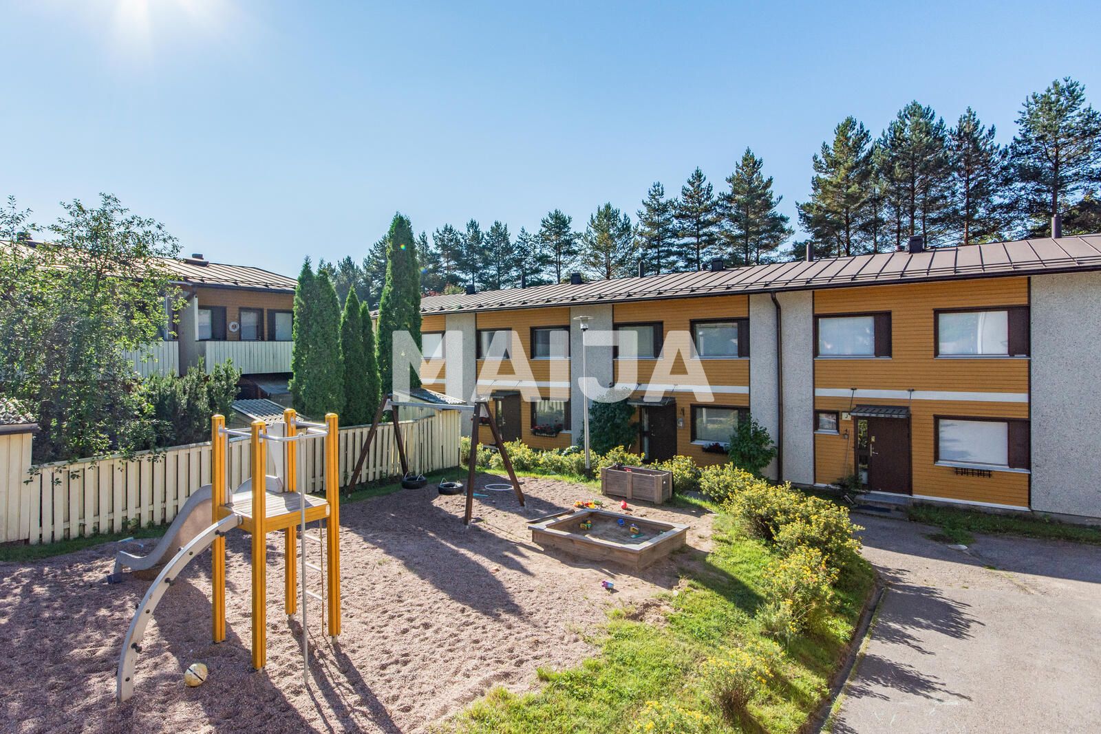 Reihenmittelhaus zum Kauf 285.000 € 5 Zimmer 105 m²<br/>Wohnfläche Koivukyläntie 4 Vantaa 01300