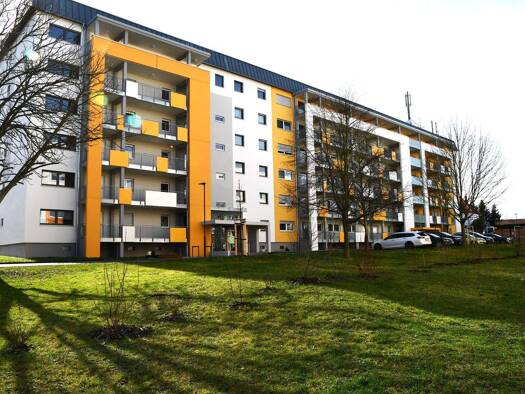 Wohnung zur Miete 838 € 4 Zimmer 102,1 m² Geschoss 6/6 frei ab 01.07.2026 Rosa-Luxemburg-Straße 23 Pößneck,Stadt Pößneck 07381