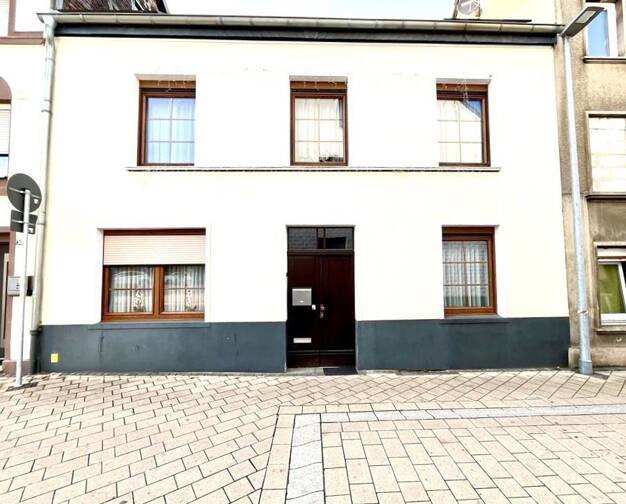 Wohnanlage zum Kauf als Kapitalanlage geeignet 269.500 € 7 Zimmer 315,4 m² 78 m² Grundstück Innenstadt Euskirchen 53879