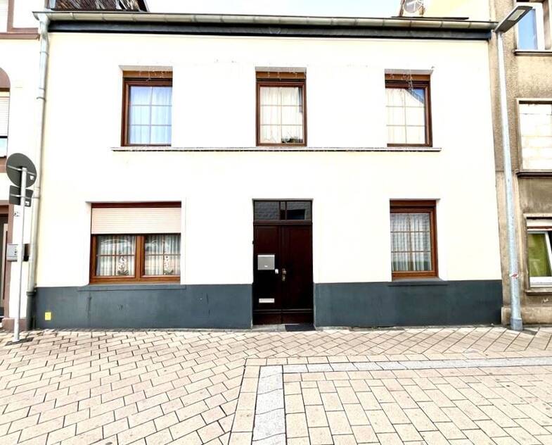 Wohnanlage zum Kauf als Kapitalanlage geeignet 279.500 € 7 Zimmer 315,4 m² 78 m² Grundstück Innenstadt Euskirchen 53879