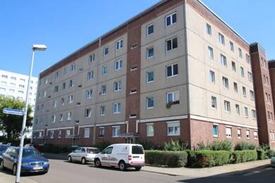 Wohnung zur Miete 368 € 3 Zimmer 66,9 m² 3. Geschoss Charlottenstraße 18 Moritzplatz Magdeburg 39124