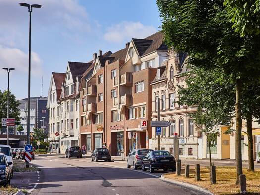Wohnung zur Miete 995 € 3 Zimmer 125,7 m² Geschoss 2/3 frei ab sofort Rendsburger Straße 7 Innenstadt Neumünster 24534