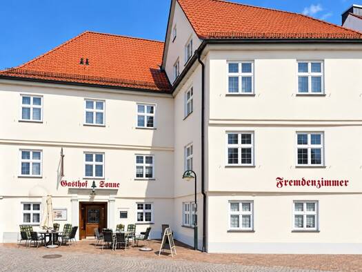 Hotel zum Kauf als Kapitalanlage geeignet 16 Zimmer 145,3 m² 733 m² Grundstück Marktstraße 9 Schelklingen Schelklingen 89601