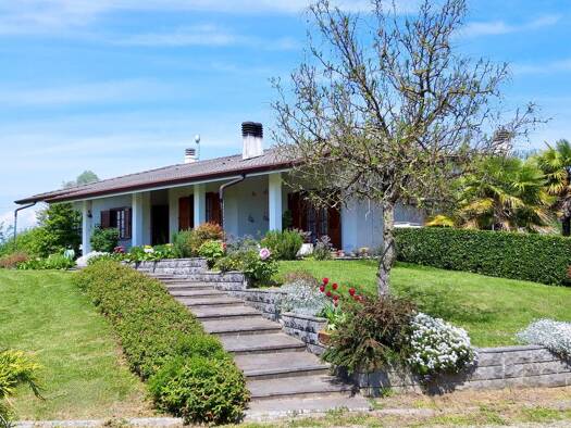 Villa zum Kauf 370.000 € 14 Zimmer 315 m² 2.000 m² Grundstück frei ab sofort Terzo d'Aquileia 33050