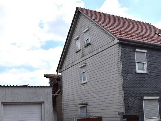 Mehrfamilienhaus zum Kauf provisionsfrei 195.000 € 8 Zimmer 178 m² 319 m² Grundstück Heinrich Heine Str. 13 Geratal 99330