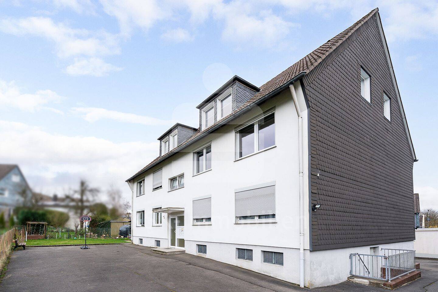 Immobilie in Radevormwald - Schicke Eigentumswohnung mit Balkon und Garage in Radevormwald! - Bild 2