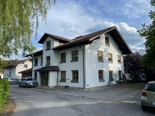 Wohnung zur Miete 1.200 € 3 Zimmer 75 m² Geschoss 1/3 frei ab sofort Ruhe am Bach 18 Penzberg Penzberg 82377