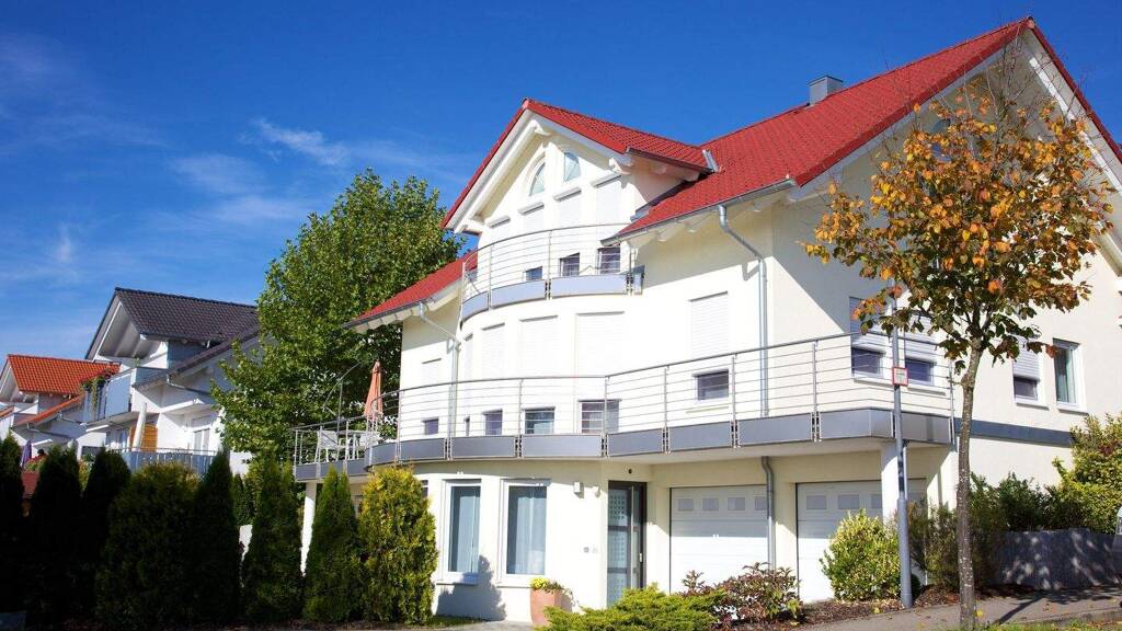 Haus zum Kauf 1.450.000 € 7 Zimmer 286 m² 671 m² Grundstück Walddorf Walddorfhäslach 72141