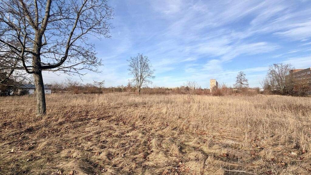 Grundstück zum Kauf 44.781 € 649 m² Grundstück frei ab sofort Hoyerswerda 02977