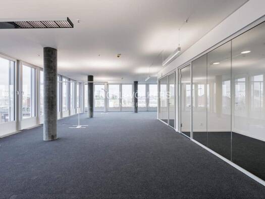 Büro zur Miete 29 € 3.073,7 m² Bürofläche teilbar ab 399 m² Friedrichshain Friedrichshain-Kreuzberg 10243