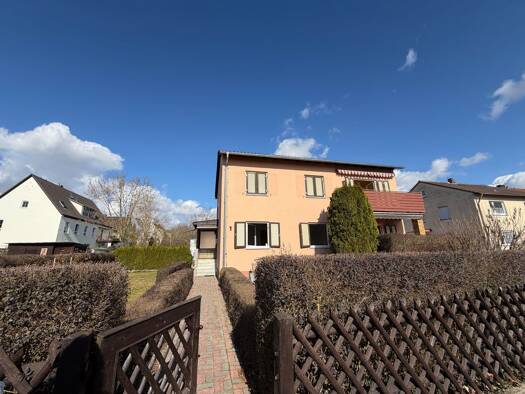 Mehrfamilienhaus zur Miete 900 € 2 Zimmer 75 m² frei ab sofort Giebelstadt 97232