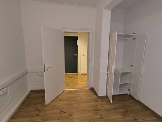 WG-Zimmer zur Miete 465 € 13,7 m² Geschoss EG/5 frei ab sofort Mitte Stuttgart 70178