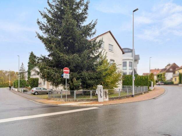 Einfamilienhaus zum Kauf 879.000 € 10 Zimmer 252 m² 537 m² Grundstück Kelkheim 65779
