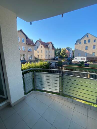 Wohnung zur Miete 445 € 3 Zimmer 78 m² 1. Geschoss frei ab sofort Untere Hauptstraße 77/79 Oelsnitz Oelsnitz/Erzgebirge 09376