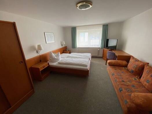 Gastronomie/Hotel zum Kauf 319.000 € 2.100 m² Gastrofläche 2.604 m² Grundstück Marienthal Roggendorf 19205