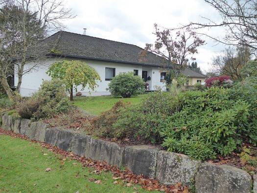 Einfamilienhaus zum Kauf 398.000 € 5 Zimmer 160 m² 899 m² Grundstück Brüchermühle Reichshof 51580